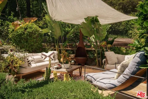 $1,549,000 | 8421 Kirkwood Drive, Los Angeles, CA 90046