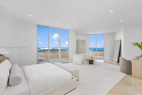 $4,995,000 | 808 Brickell Key Drive, Unit 3901, Miami, FL 33131