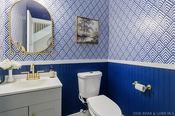 $837,000 | 11 Cardinal Circle, Lake Ozark, MO 65049