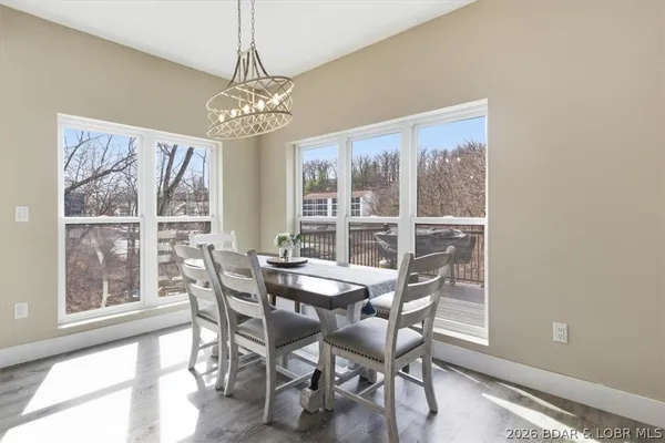 $837,000 | 11 Cardinal Circle, Lake Ozark, MO 65049