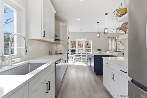 $837,000 | 11 Cardinal Circle, Lake Ozark, MO 65049