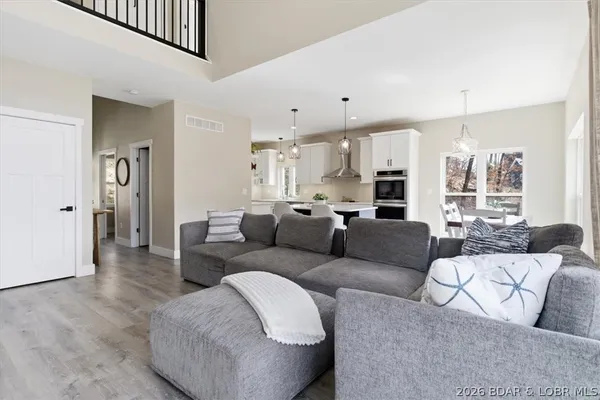 $837,000 | 11 Cardinal Circle, Lake Ozark, MO 65049