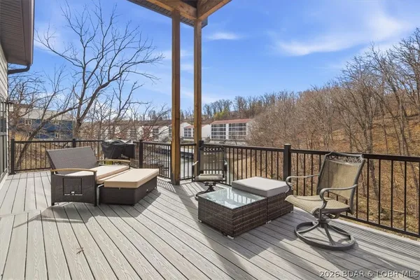 $837,000 | 11 Cardinal Circle, Lake Ozark, MO 65049