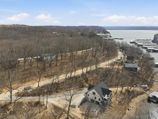 $837,000 | 11 Cardinal Circle, Lake Ozark, MO 65049