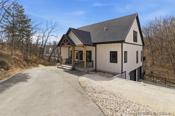 $837,000 | 11 Cardinal Circle, Lake Ozark, MO 65049