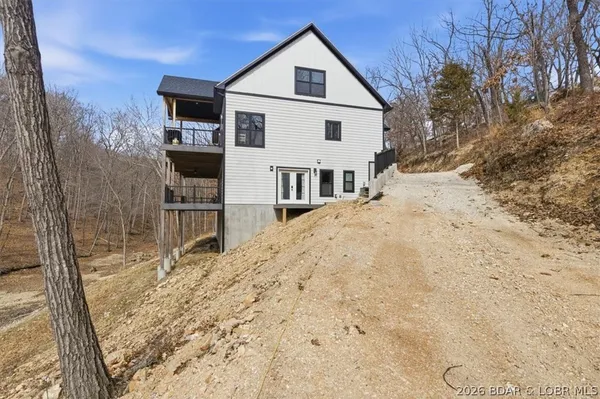 $837,000 | 11 Cardinal Circle, Lake Ozark, MO 65049