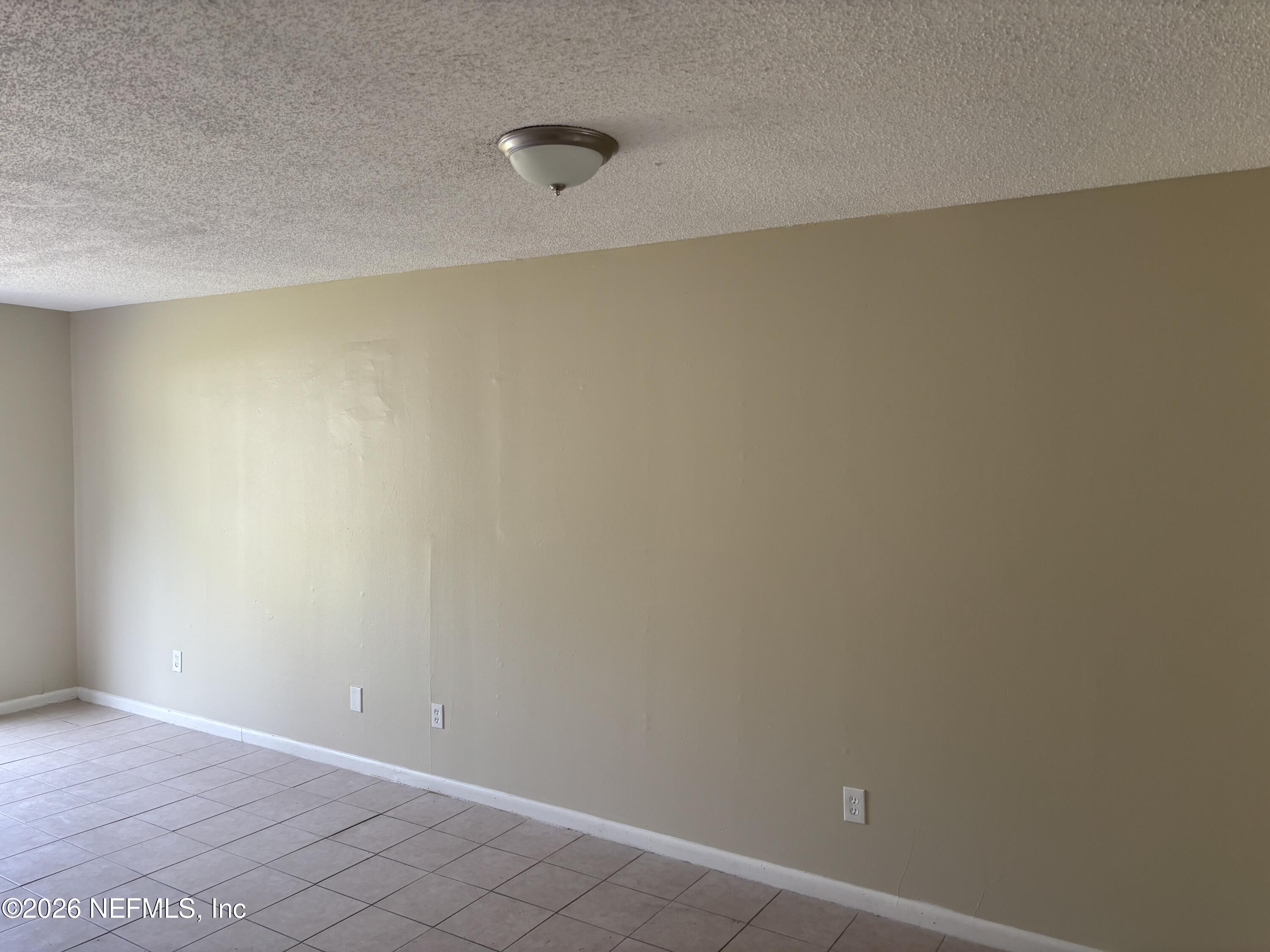 1515 Pullen Road, Unit 4 Jacksonville, FL 32216 - Photo 3 of 14 a view of a small space