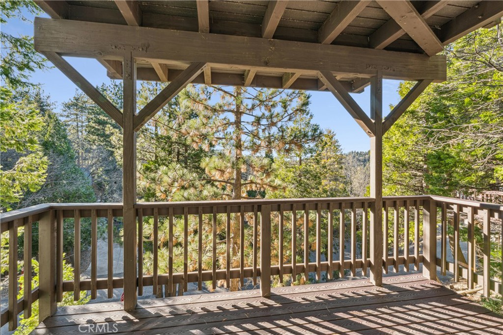 305 Summit Road Lake Arrowhead, CA 92352 - Photo 36 of 47