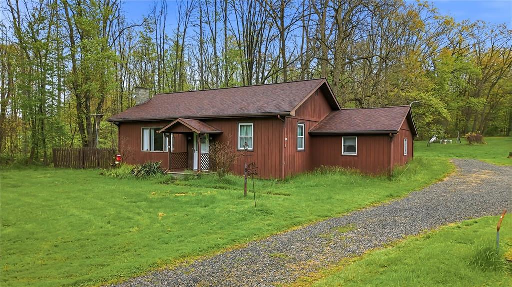 16 Gibson Road Greenville, PA 16125 - Photo 2 of 37