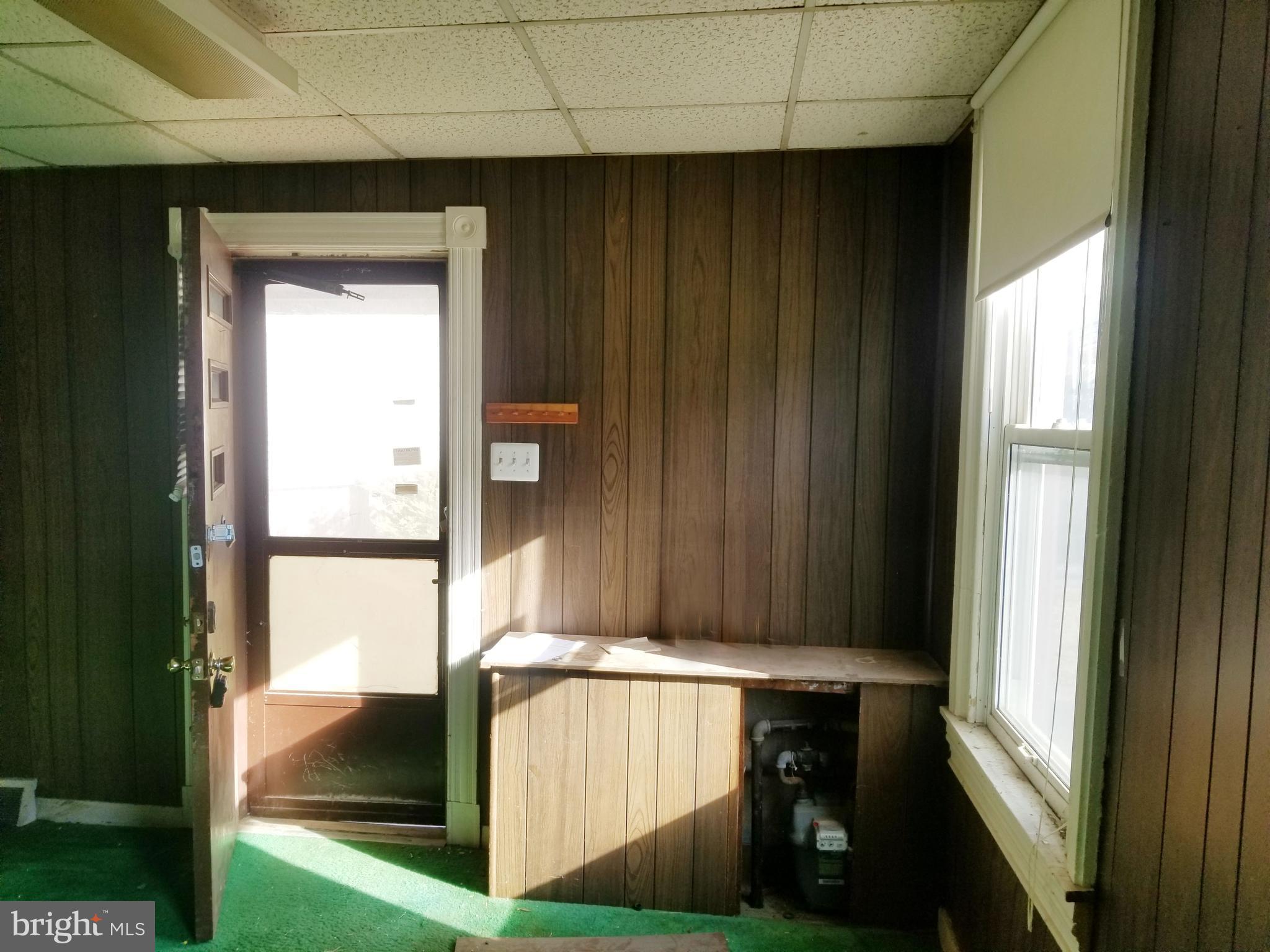 513 North Point Road Baltimore, MD 21224 - Photo 9 of 10 Interior