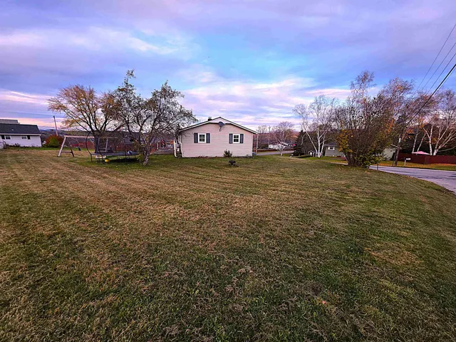 $289,000 | 7 Westwood Parkway, Barre, VT 05641