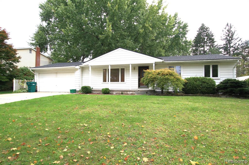 320 Holland Road Flushing, MI 48433 - Photo 2 of 25