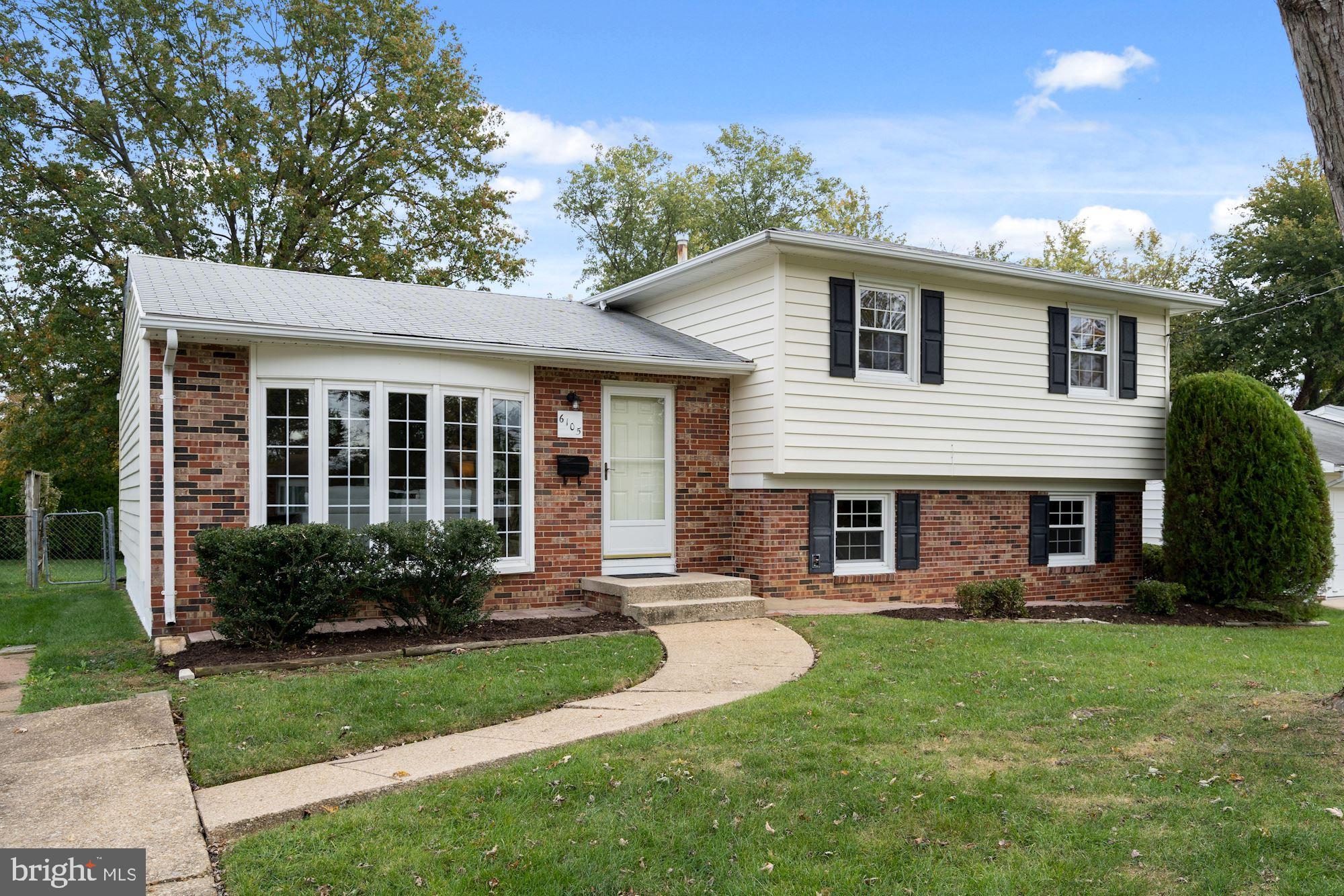 Split Level in Sunny Ridge Estates Alexandria