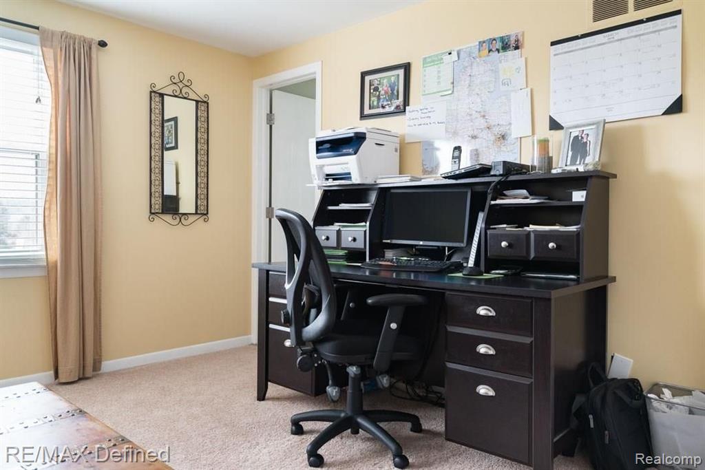 260 Coldiron Drive Rochester Hills, MI 48307 - Photo 23 of 42