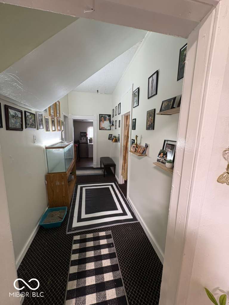 1839 Singleton Street Indianapolis, IN 46203 - Photo 15 of 33