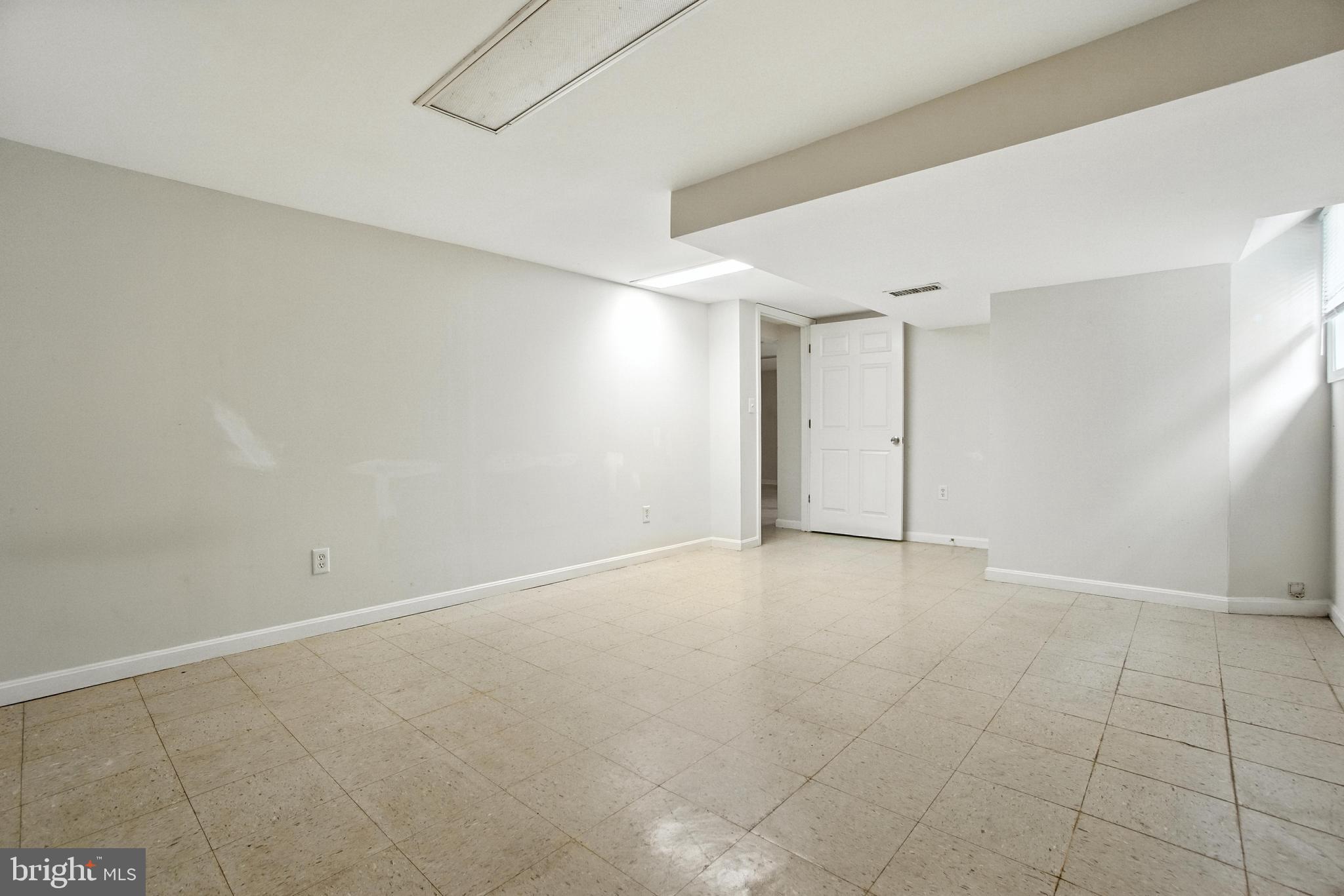 2816 Denley Place Silver Spring, MD 20906 - Photo 28 of 40