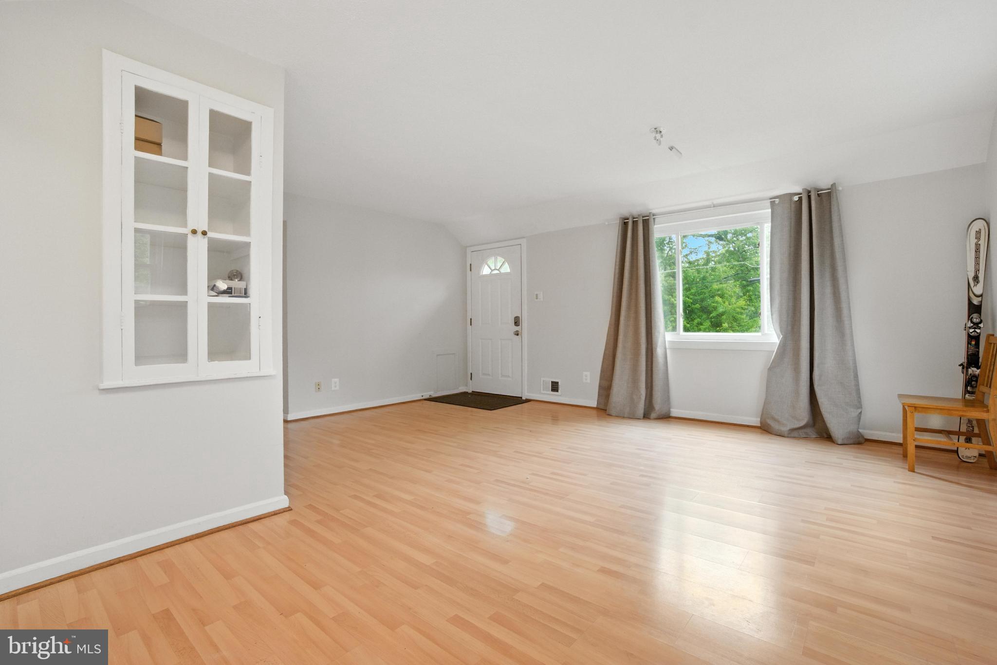 2816 Denley Place Silver Spring, MD 20906 - Photo 6 of 40