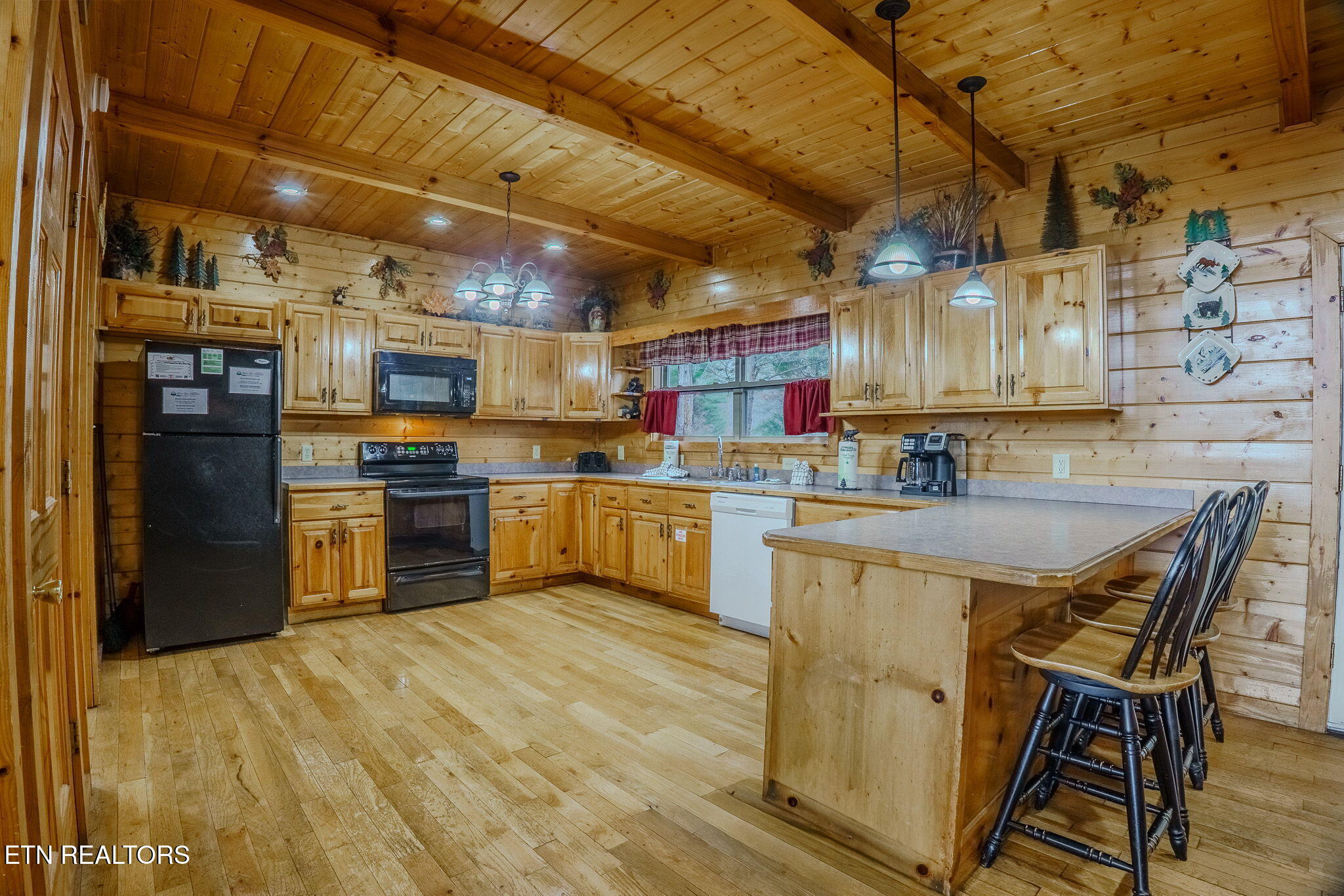 4170 Chamberlain Lane Sevierville, TN 37862 - Photo 13 of 53 6-web-or-mls-_DSC4401-HDR