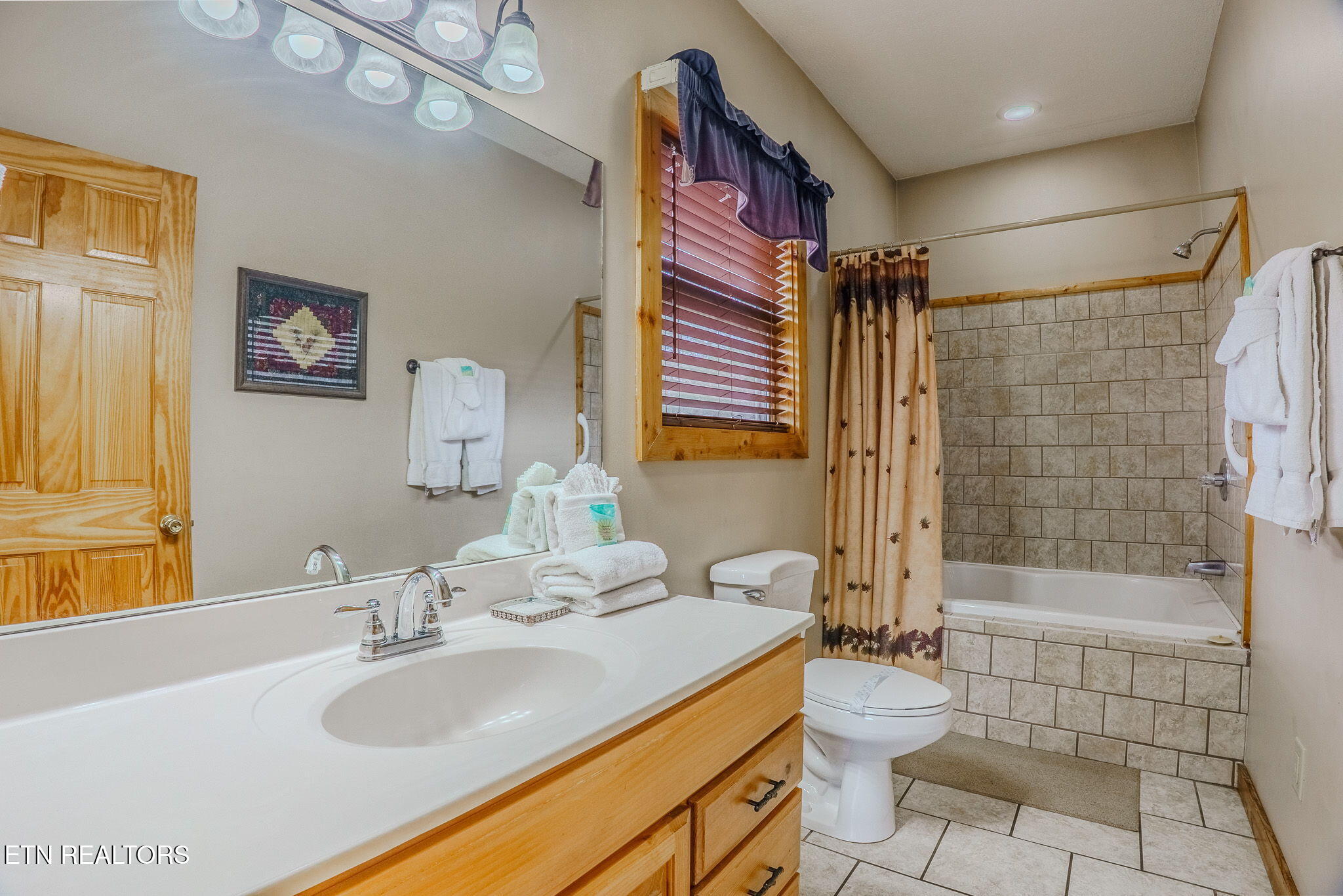 4170 Chamberlain Lane Sevierville, TN 37862 - Photo 22 of 53 20-web-or-mls-_DSC4906-HDR
