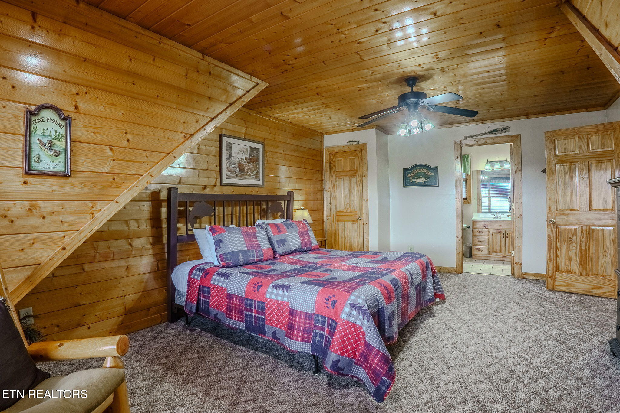 4170 Chamberlain Lane Sevierville, TN 37862 - Photo 27 of 52 26-web-or-mls-_DSC5061-HDR