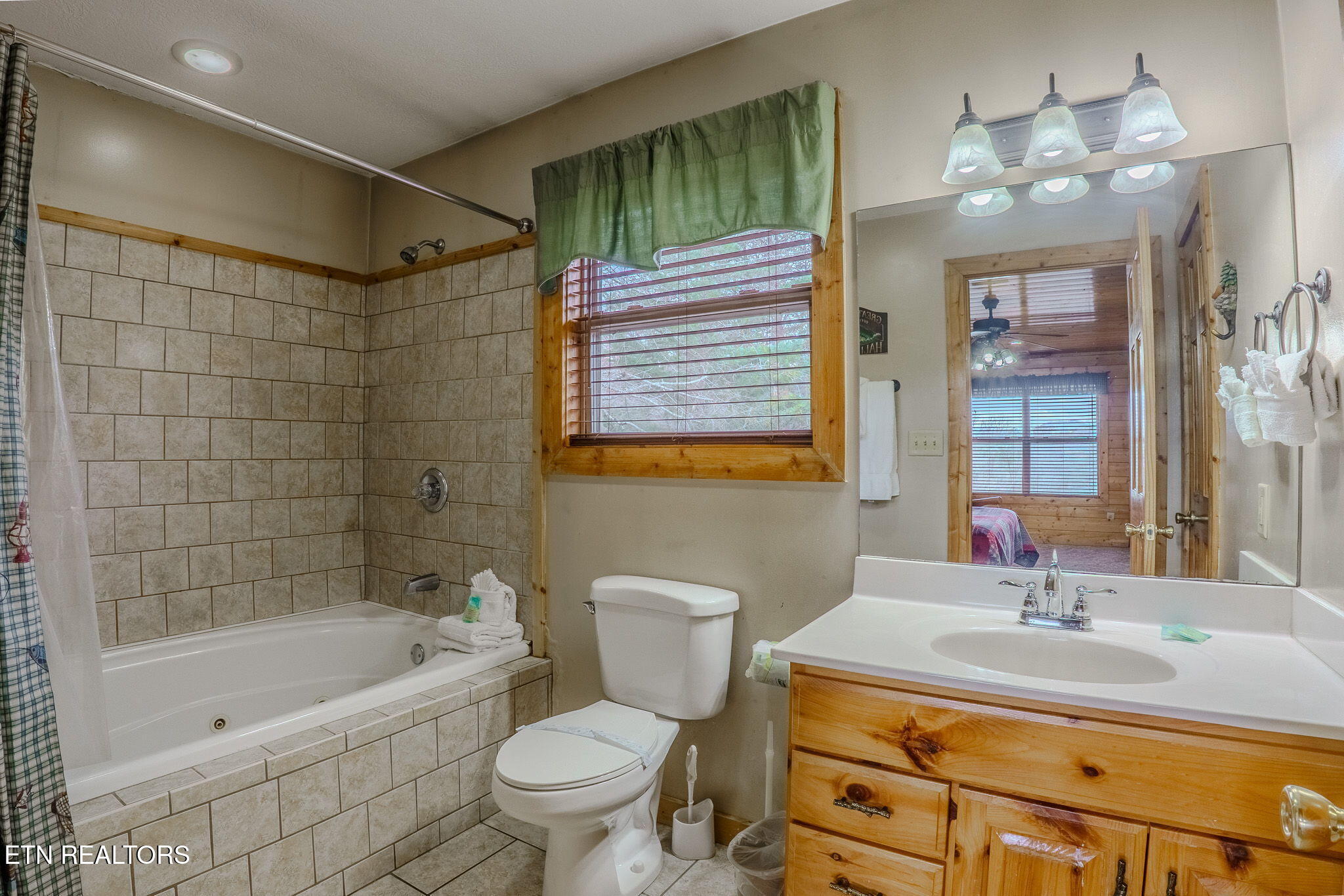 4170 Chamberlain Lane Sevierville, TN 37862 - Photo 29 of 53 27-web-or-mls-_DSC5071-HDR