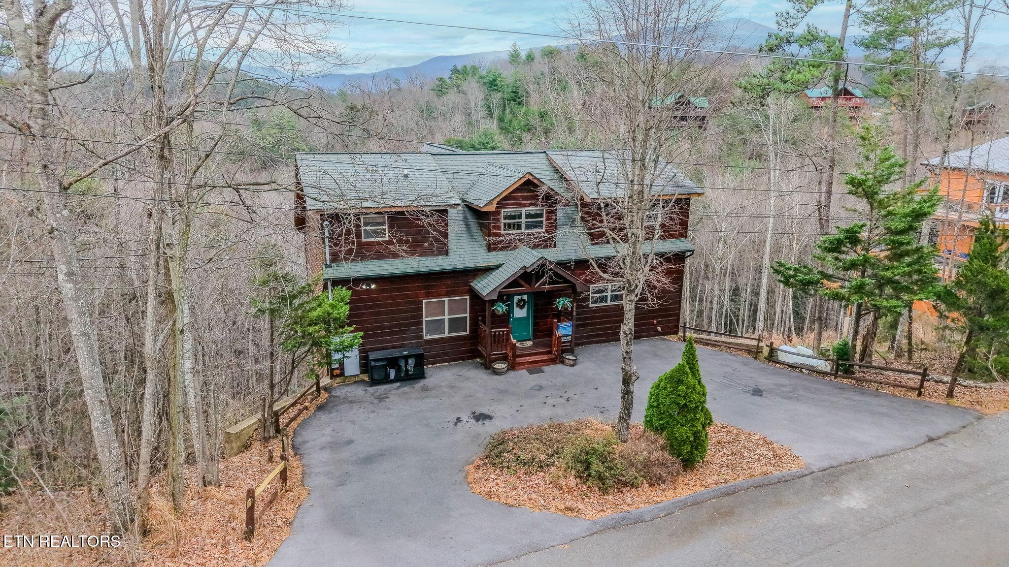 4170 Chamberlain Lane Sevierville, TN 37862 - Photo 49 of 53 51-web-or-mls-DJI_20251223124354_0628_D