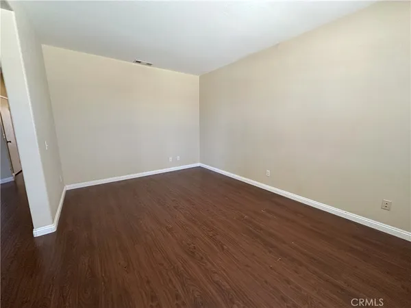 $2,400 | 13352 Pleasant View Street, Oak Hills, CA 92344