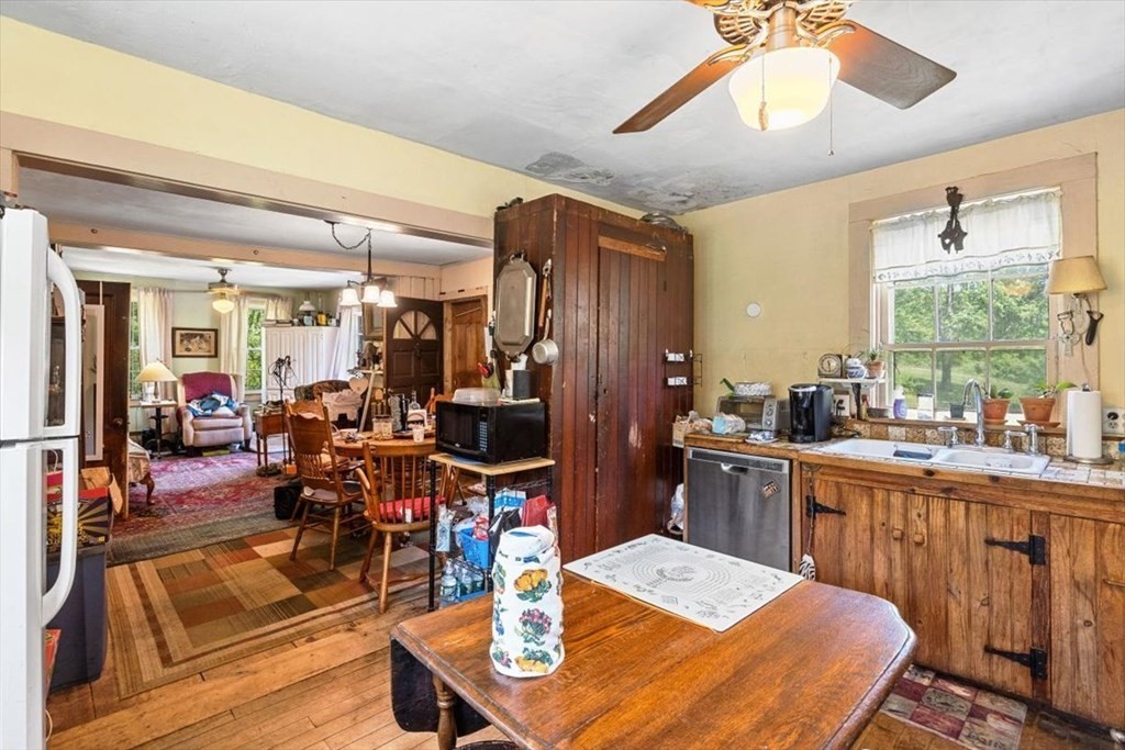60 Marion Road Middleboro, MA 02346 - Photo 6 of 28 Gallery Image 6