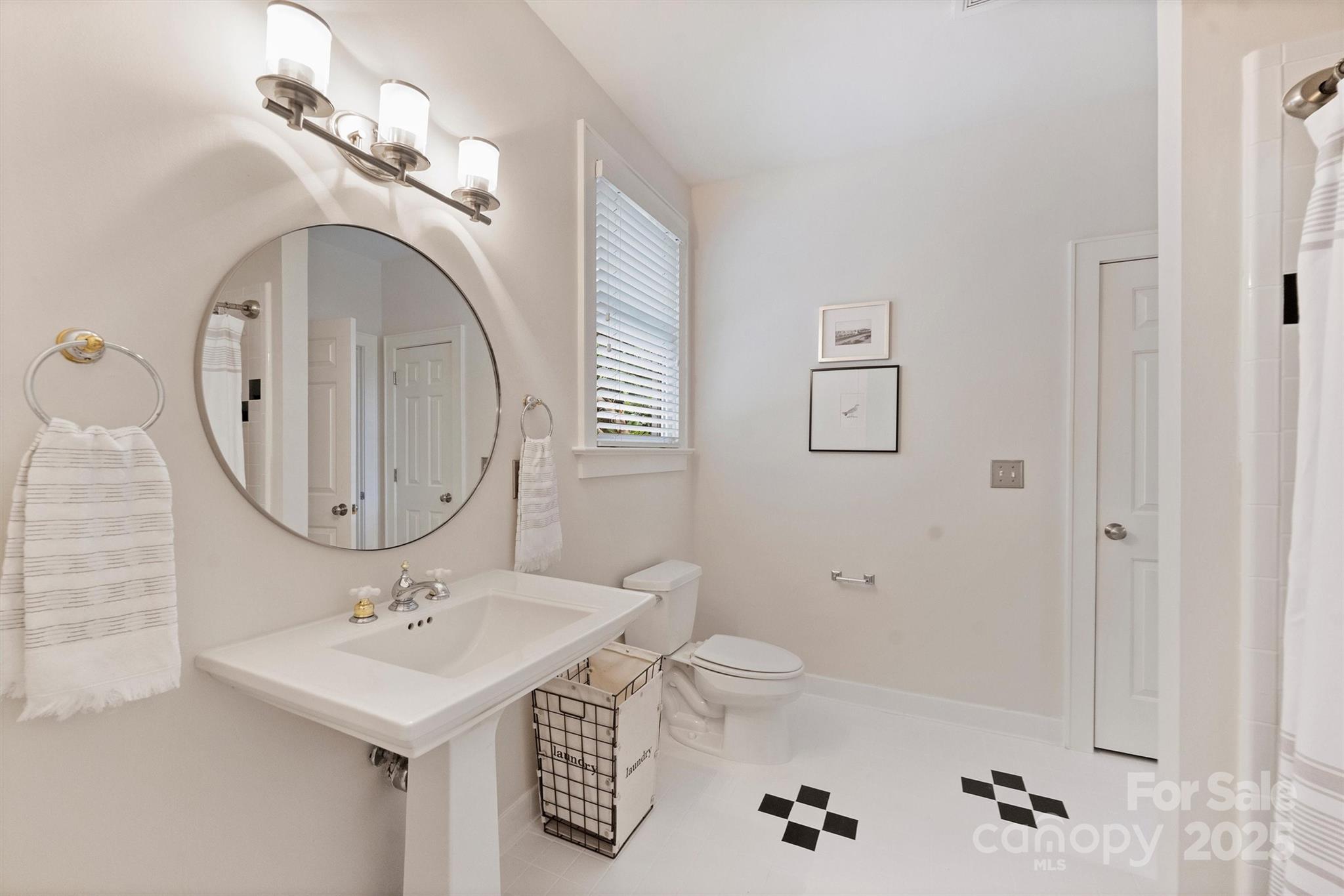 2223 Club Road Charlotte, NC 28205 - Photo 26 of 43 Gallery Image 26