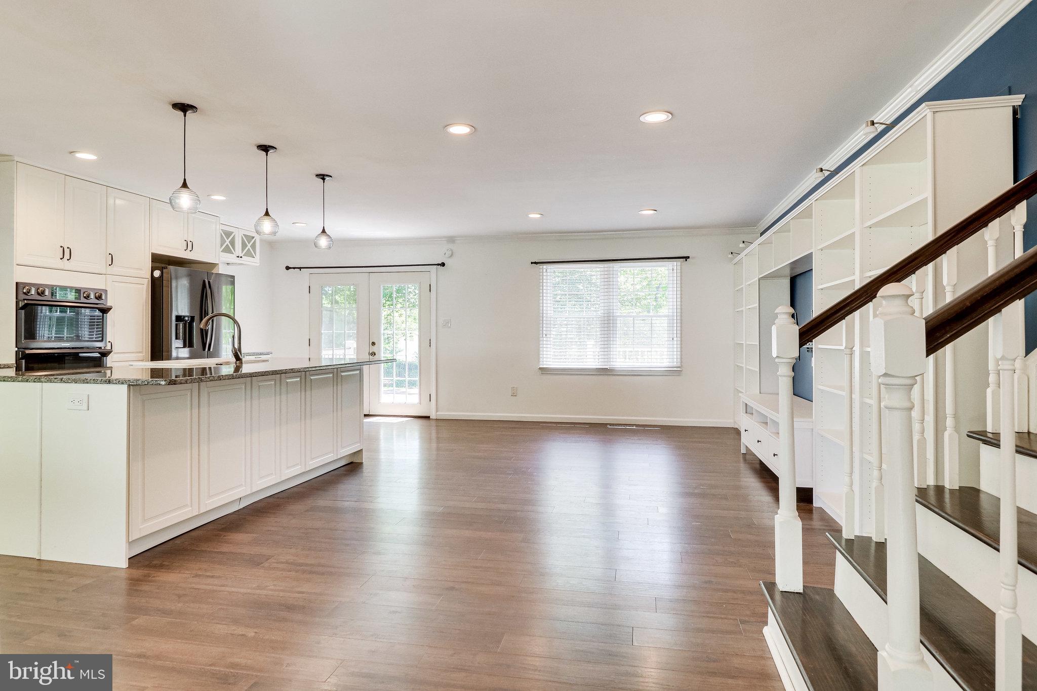 9517 Kirkfield Road Burke, VA 22015 - Photo 3 of 79 Gallery Image 3