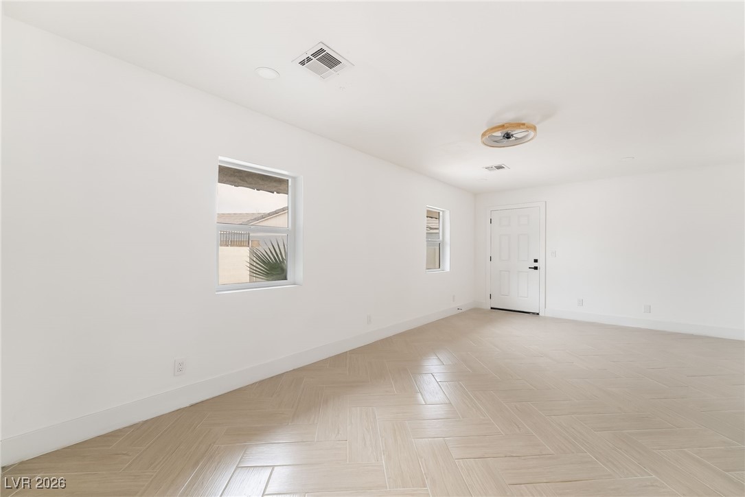 4501 South Woodcrest Road Las Vegas, NV 89121 - Photo 20 of 46