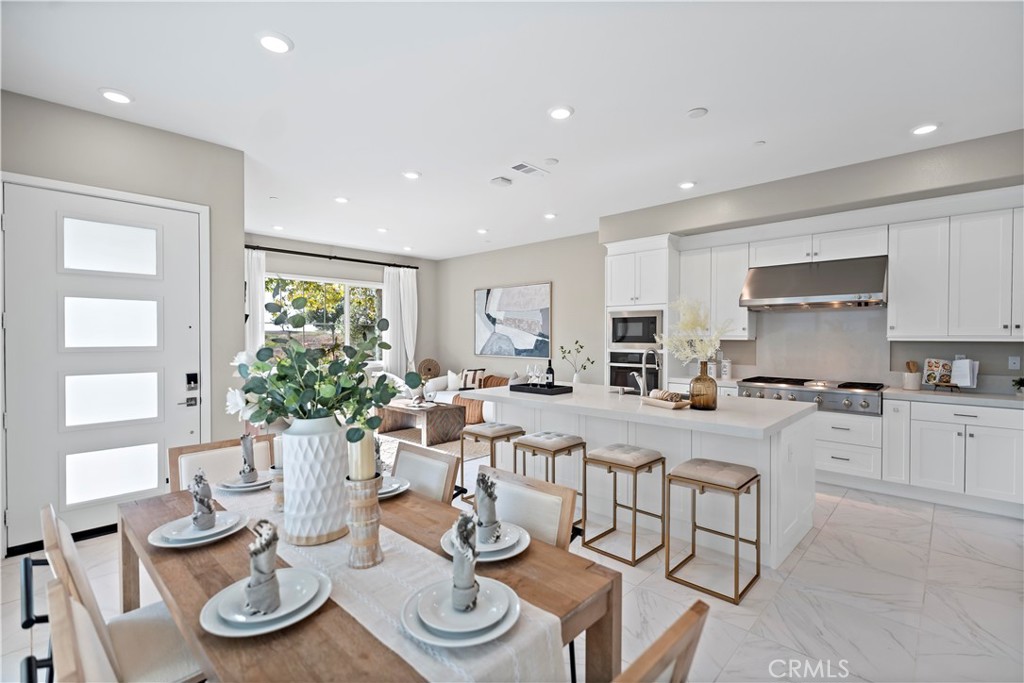 168 Perspective Irvine, CA 92618 - Photo 5 of 62