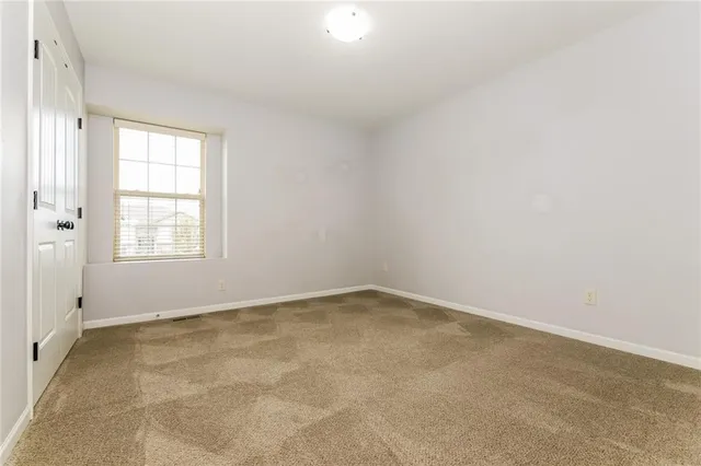 $2,305 | 19119 Corbyn Lane, Smithville, MO 64089