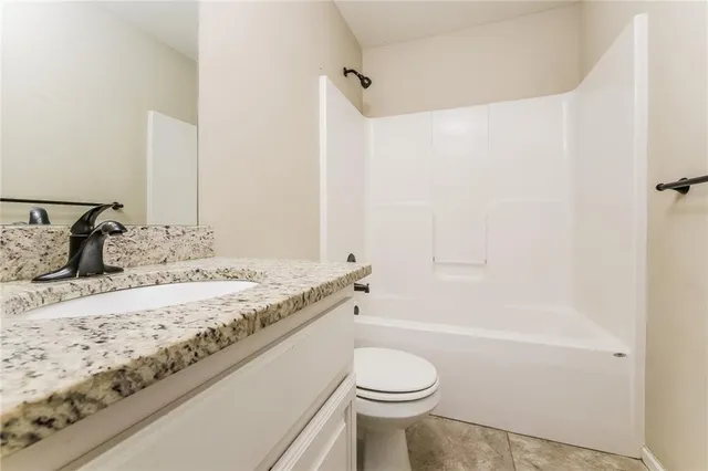 $2,305 | 19119 Corbyn Lane, Smithville, MO 64089