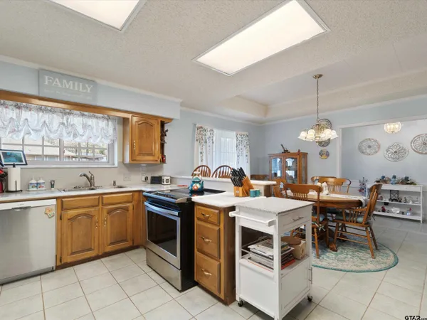 $324,900 | 306 Pueblo Drive, Gilmer, TX 75644