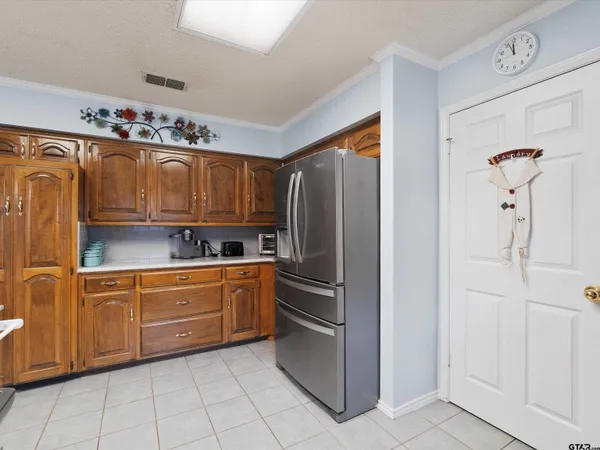 $324,900 | 306 Pueblo Drive, Gilmer, TX 75644