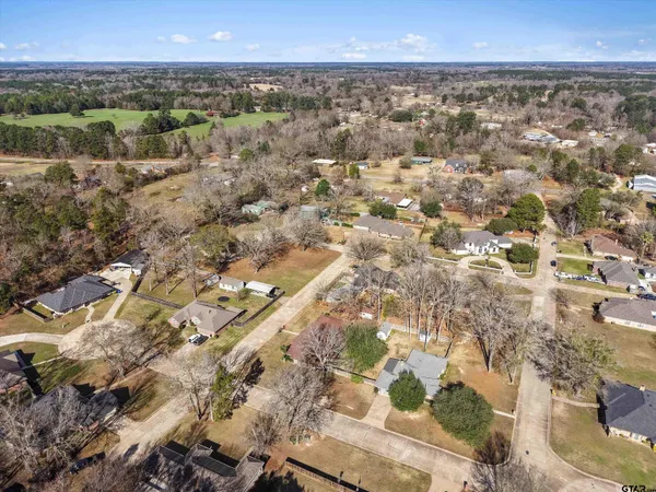 $324,900 | 306 Pueblo Drive, Gilmer, TX 75644