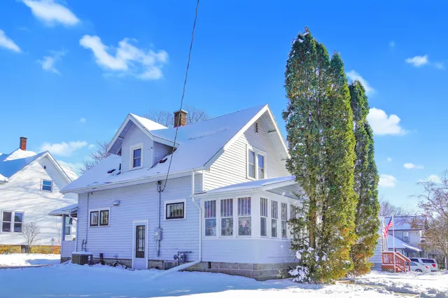 $235,000 | 223 North Washington Street, Viroqua, WI 54665
