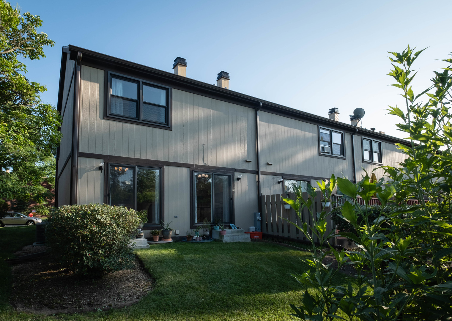 335 Shadow Bend Drive Wheeling, IL 60090 - Photo 19 of 21 a front view of house with yard and green space