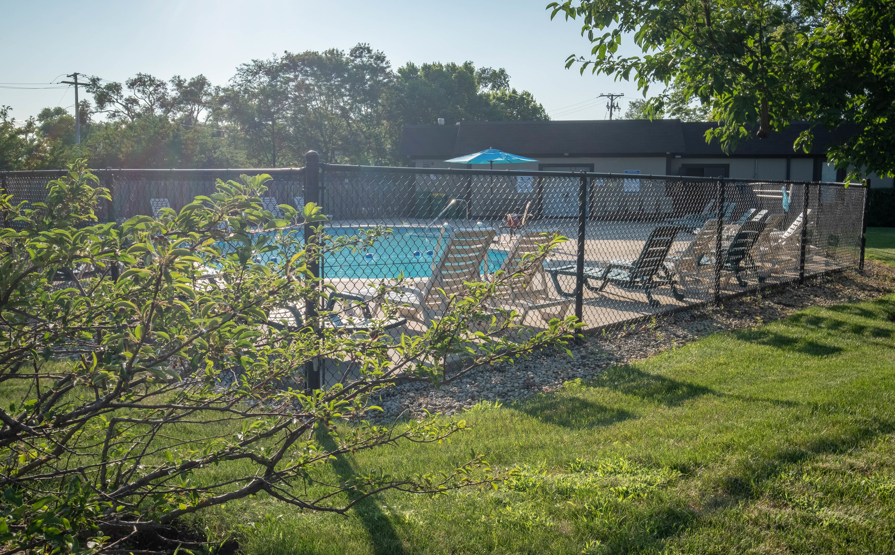 335 Shadow Bend Drive Wheeling, IL 60090 - Photo 21 of 21 a view of a backyard
