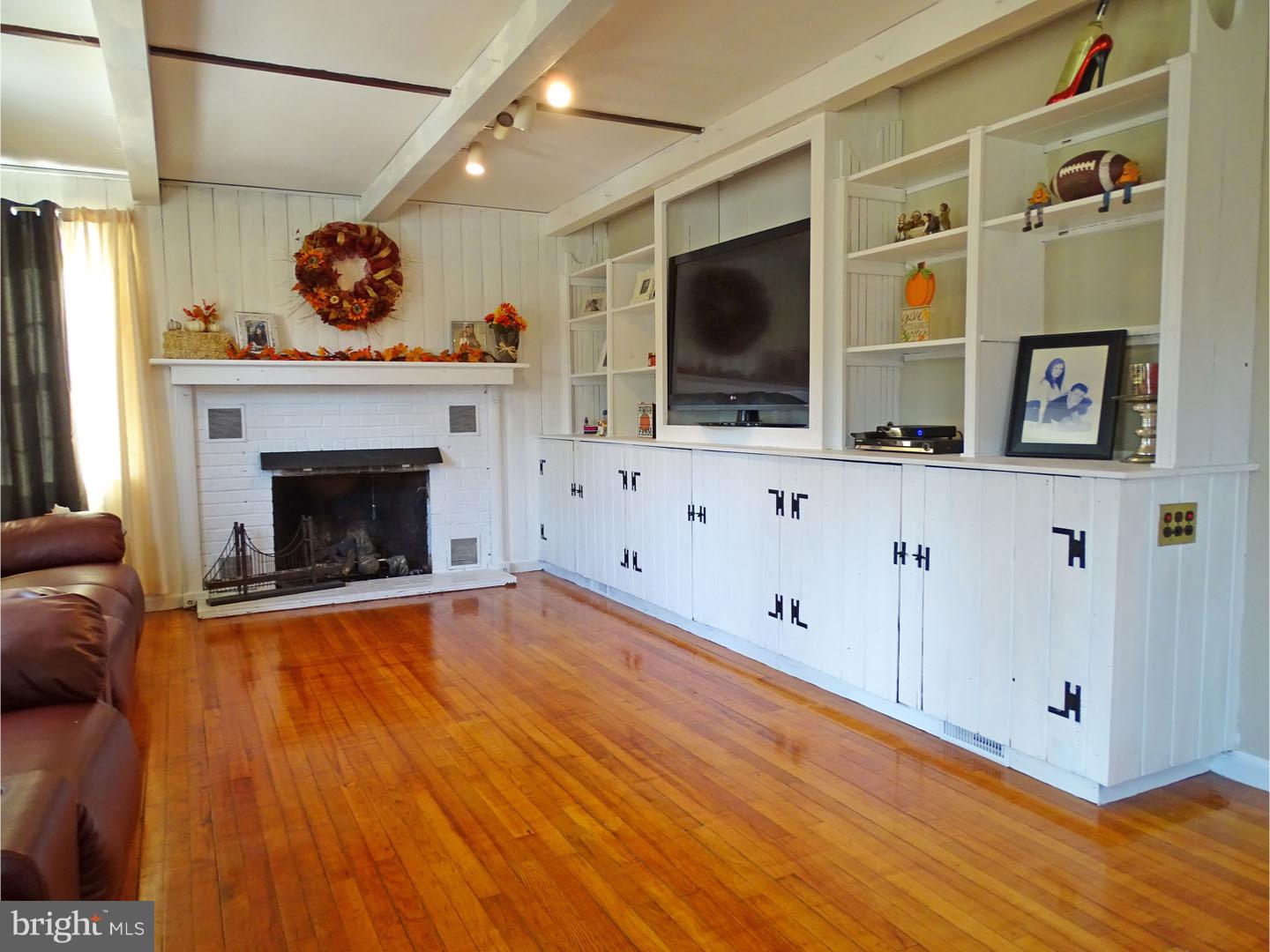 2650 Windy Bush Road Newtown, PA 18940 - Photo 3 of 25 Gallery Image 3