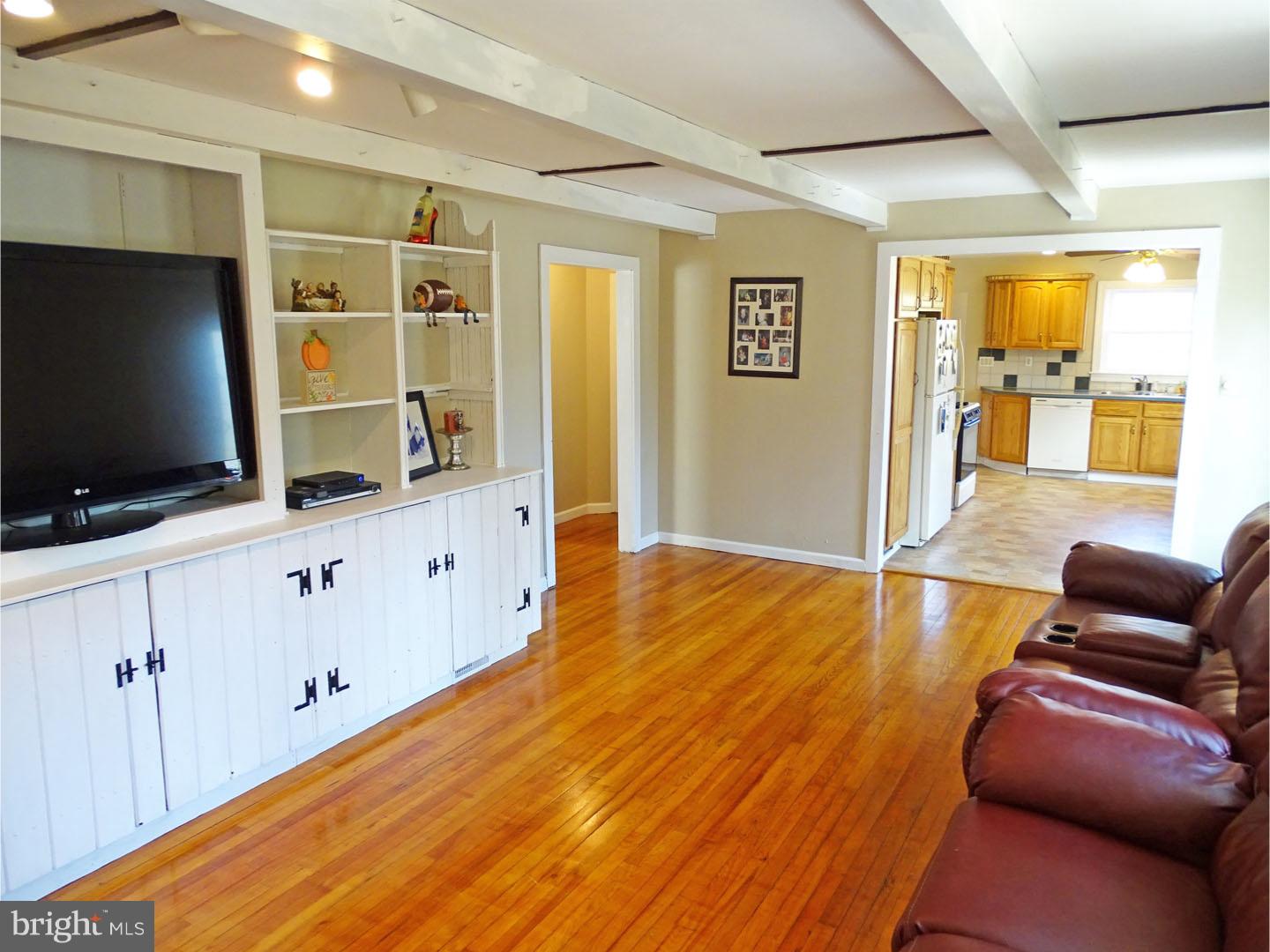 2650 Windy Bush Road Newtown, PA 18940 - Photo 4 of 25 Gallery Image 4