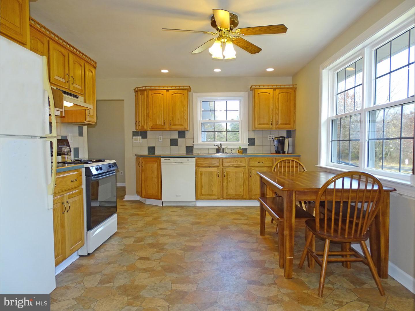 2650 Windy Bush Road Newtown, PA 18940 - Photo 5 of 25 Gallery Image 5