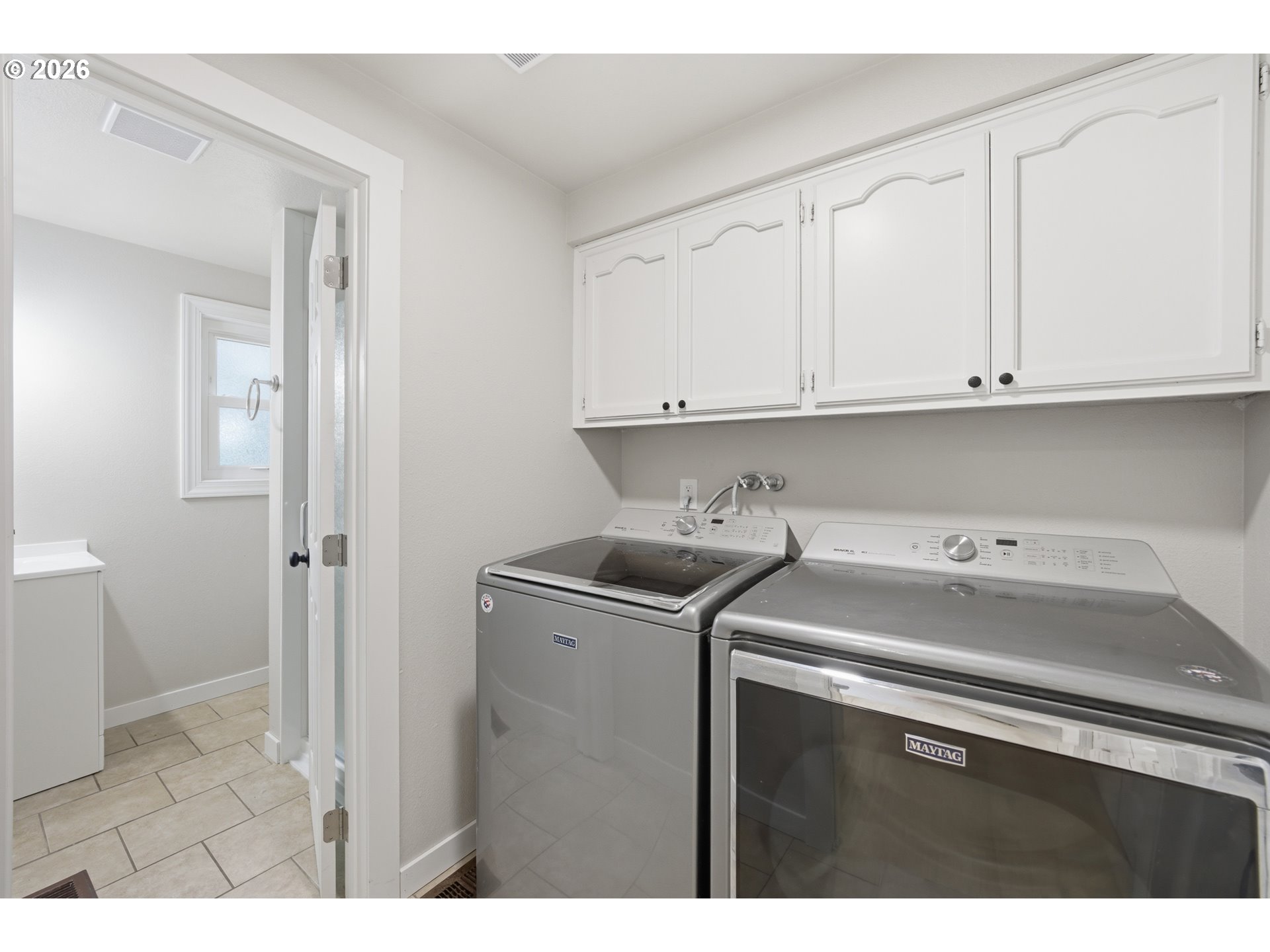 4986 Chan Street South Salem, OR 97306 - Photo 7 of 30 Laundry