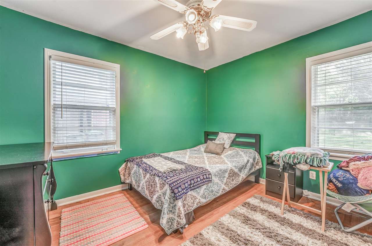 1422 Wilbec Road Memphis, TN 38117 - Photo 16 of 22 a bedroom with a bed and a window