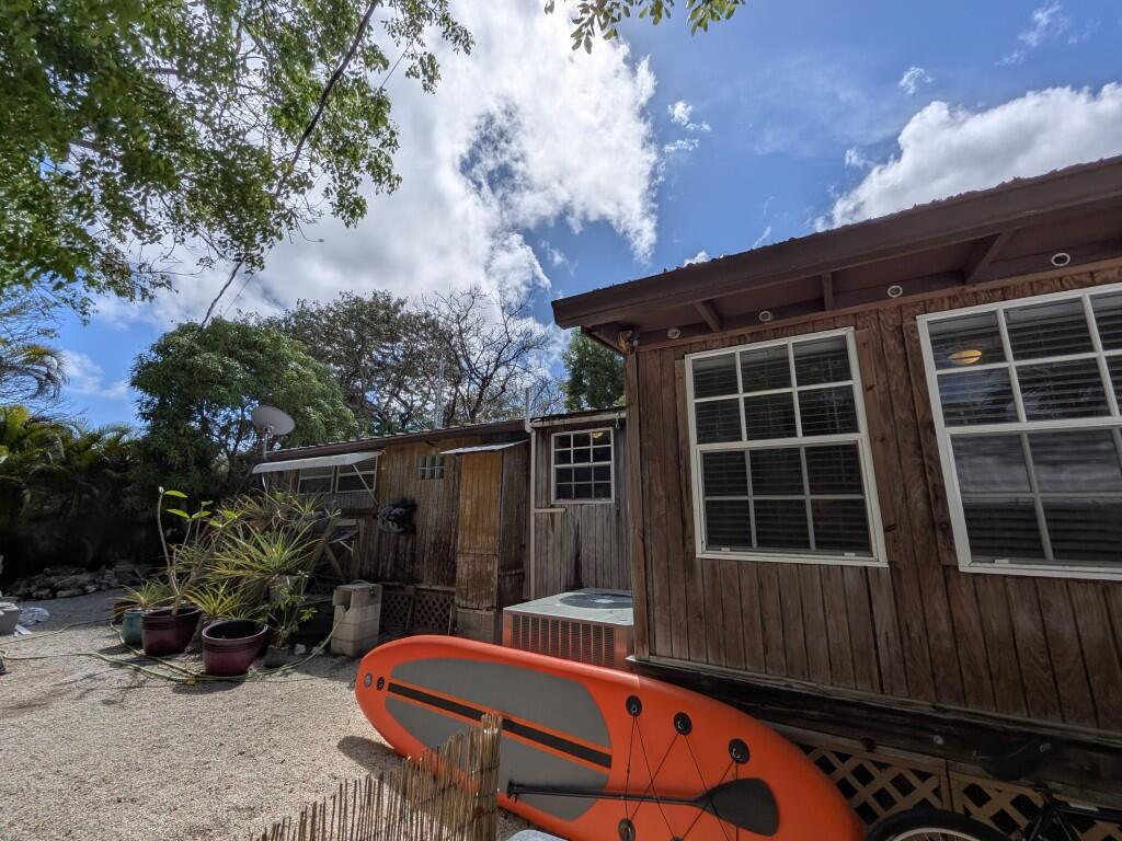 265 Lee Avenue Key Largo, FL 33037 - Photo 8 of 28 PXL_20260408_190743619