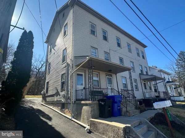 $1,400 | 2669-2671 North Sherman Street, Unit 3, York, PA 17406