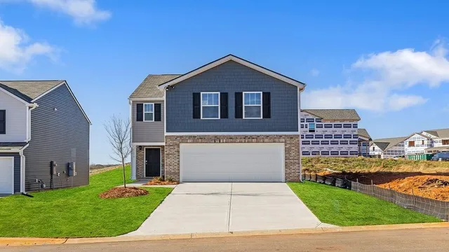 $303,900 | 3006 Hunters Brk Drive, Spartanburg, SC 29316
