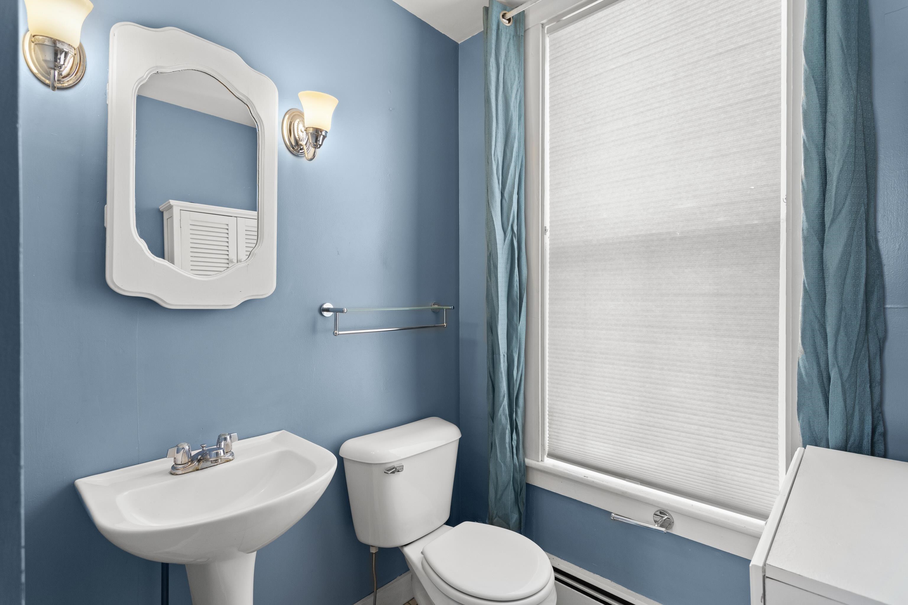 28 Back River Road Dover, NH 03820 - Photo 13 of 58