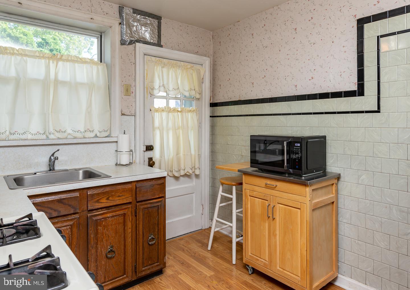 156 Edgemont Avenue Ardmore, PA 19003 - Photo 18 of 31